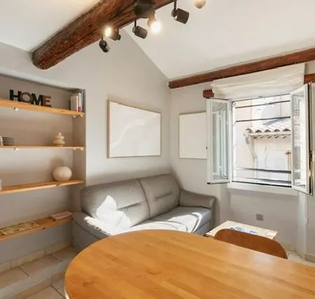 アパート Duplex Au Coeur Du Vieil Antibes, Le Jamesy