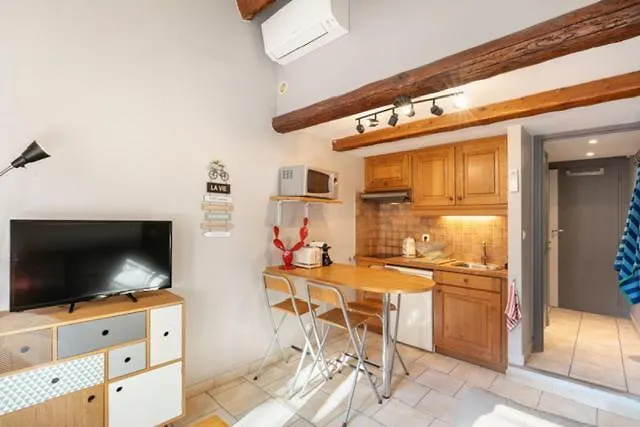 Duplex Au Coeur Du Vieil Antibes, Le Jamesy Apartment *